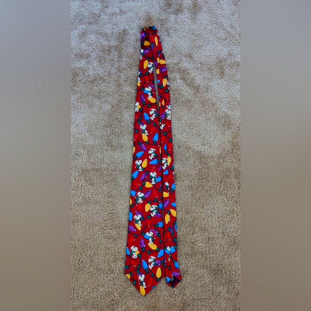 Peanuts Christmas Lights Snoopy Tie